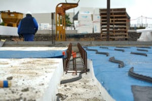 Visuel d'un chantier d'isolation sous dalle portée avec Terradall® Portée