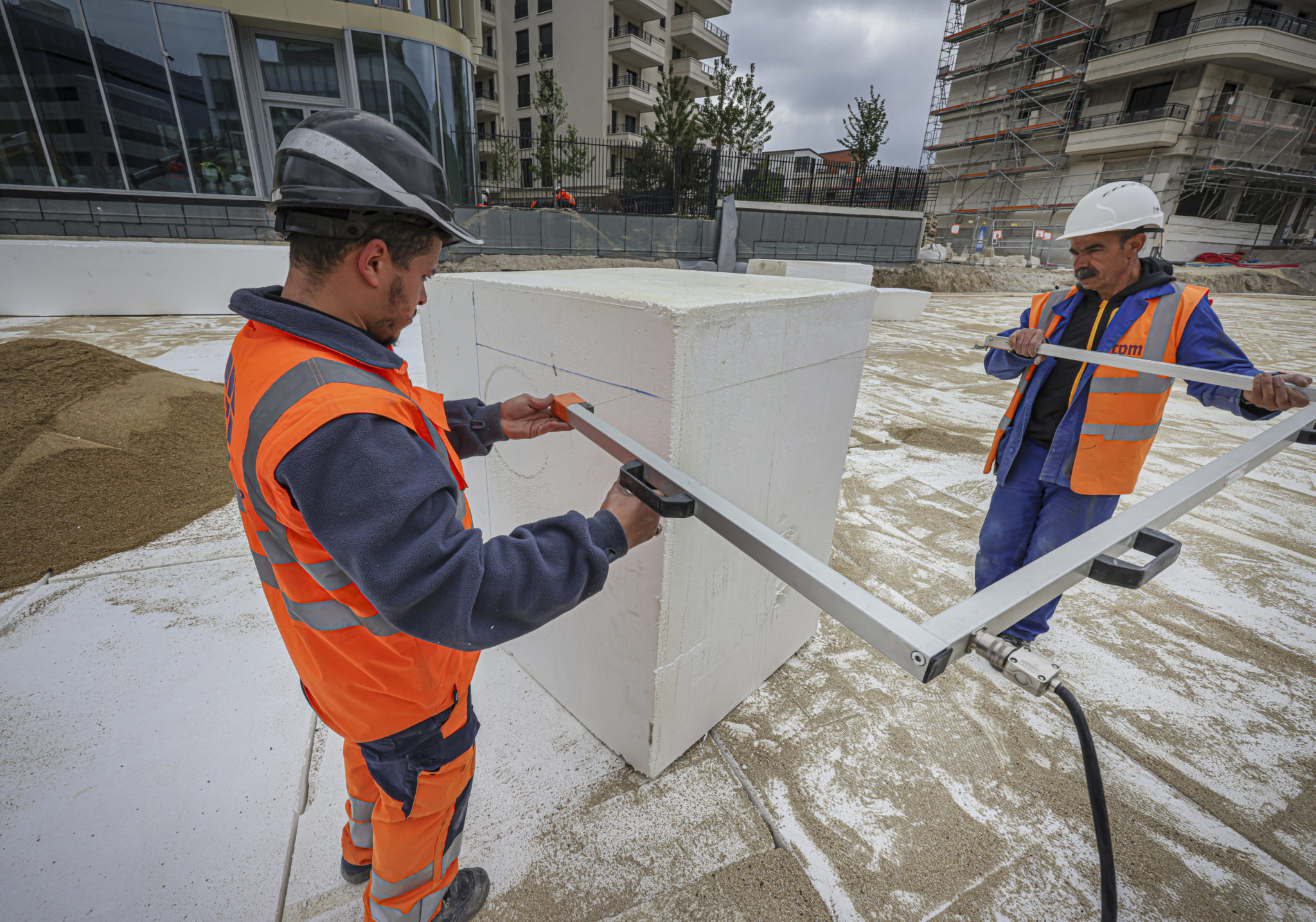 HIRSCH Isolation_Gare de Saint-Ouen remblai polystyrene expanse decoupe fil chaud